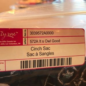 New in bag Thirty-One It’s Owl Good Cinch Sac